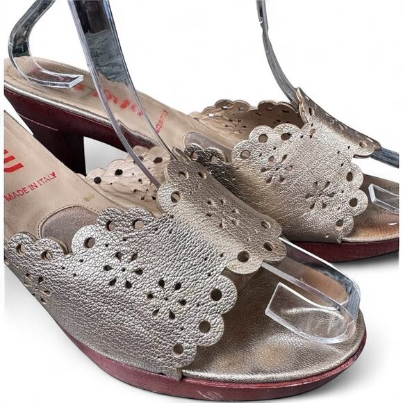 MIU MIU Gold Leather Cutout Slingback Heels Made in Italy Size 39 - Picture 2 of 5